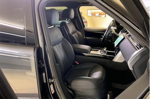 2023 Land Rover Range Rover P530 SE