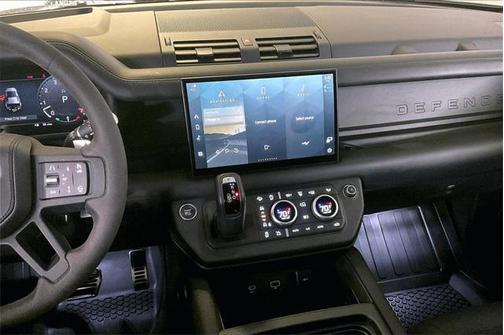 2023 Land Rover Defender 110 V8