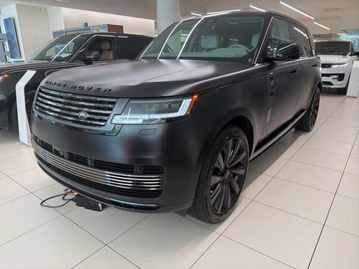 Obsidian Black SV Bespoke Ultra Metallic Satin 2026 Land Rover Range Rover P615 SV