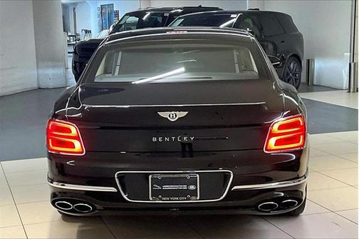 2022 Bentley Flying Spur Hybrid Progressive