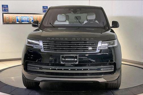 Santorini Black Metallic 2023 Land Rover Range Rover P530 SE