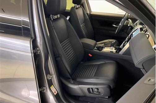 2023 Land Rover Discovery Sport SE