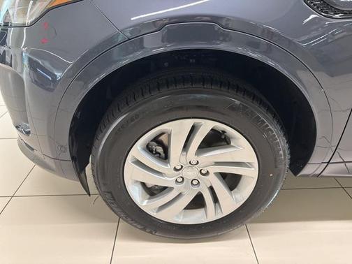 2025 Land Rover Discovery Sport S