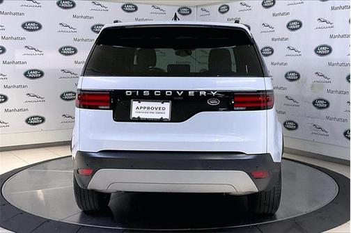 2023 Land Rover Discovery P300 S