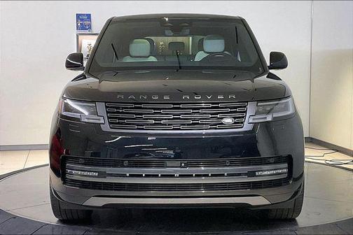Santorini Black Metallic 2024 Land Rover Range Rover P400 SE