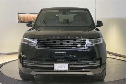 2025 Land Rover Range Rover P400 SE