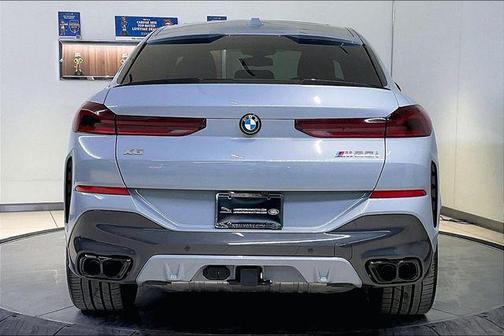 2025 BMW X6 M60i