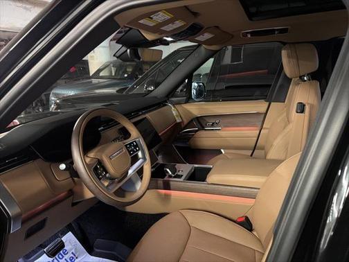 2026 Land Rover Range Rover P400 SE 7 Seat