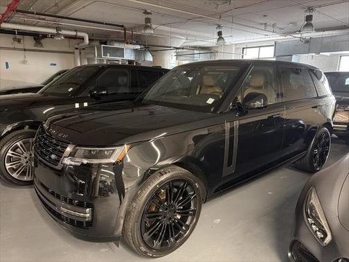 2026 Land Rover Range Rover P400 SE 7 Seat