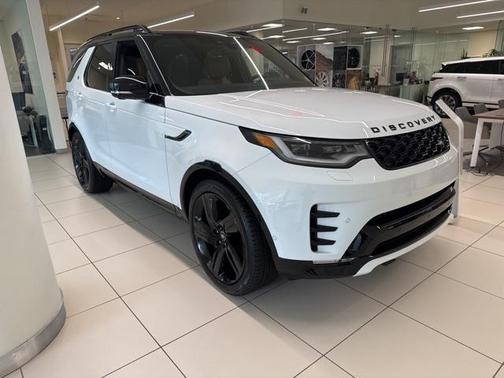2025 Land Rover Discovery P360 Dynamic SE