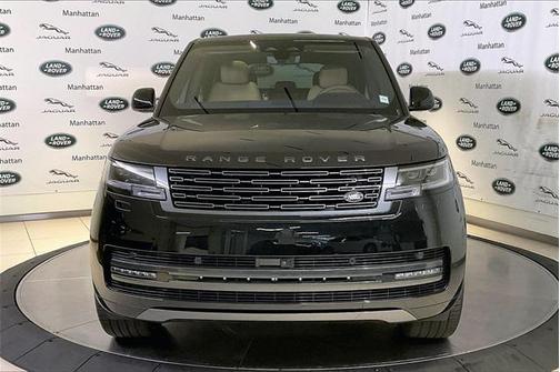 2025 Land Rover Range Rover P530 SE