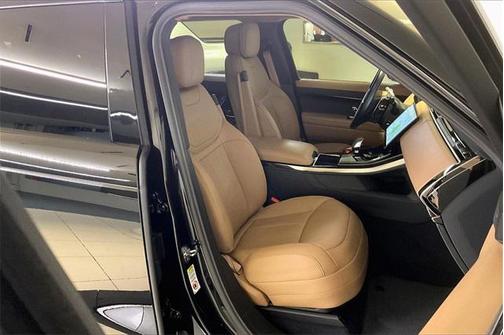 2024 Land Rover Range Rover Sport SE