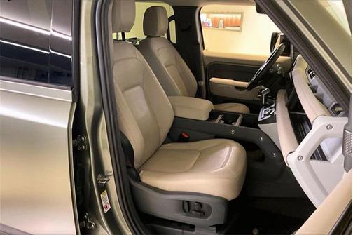 2023 Land Rover Defender 110 SE