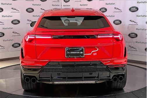 2024 Lamborghini Urus S