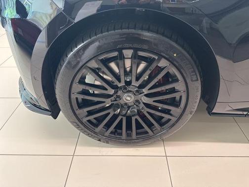 2025 Land Rover Range Rover Sport P635 SV Edition Two