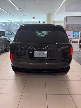 Santorini Black Metallic 2026 Land Rover Range Rover P530 Autobiography