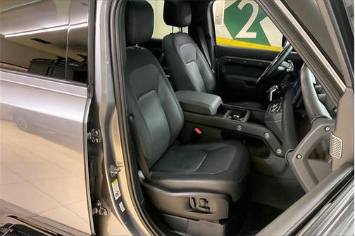 2023 Land Rover Defender 110 X-Dynamic SE