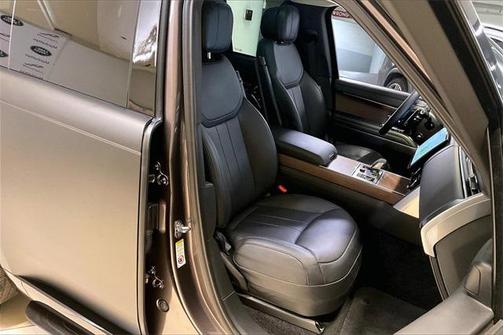2023 Land Rover Range Rover P530 SE