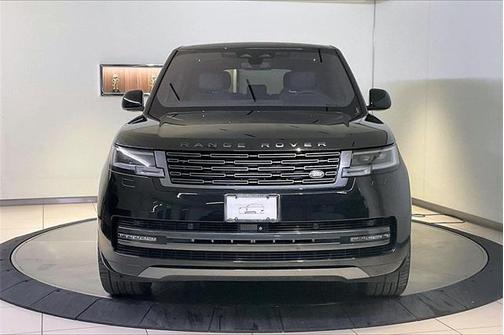 2023 Land Rover Range Rover P530 SE