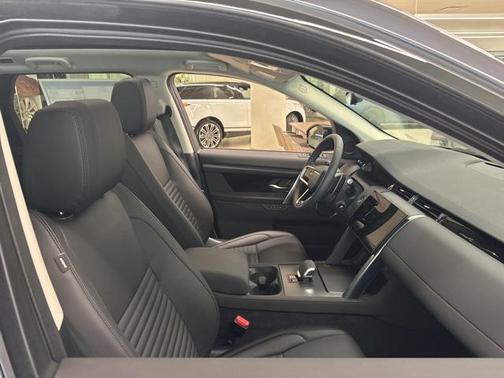 2025 Land Rover Discovery Sport S