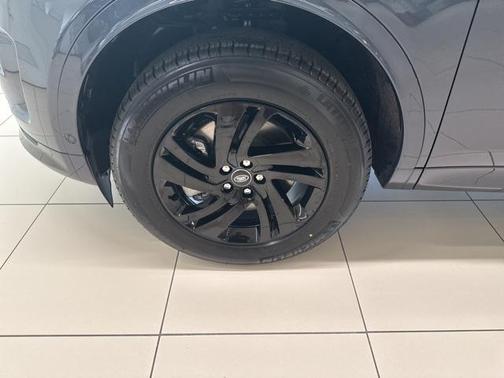 2025 Land Rover Discovery Sport S