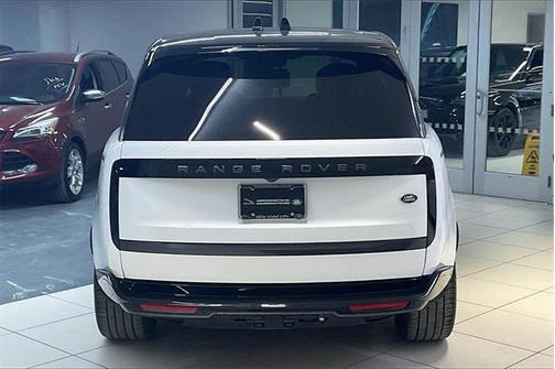 2023 Land Rover Range Rover P400 SE