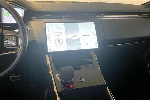 2024 Land Rover Range Rover Sport SE