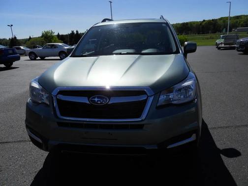 Green 2017 Subaru Forester 2.5i Premium