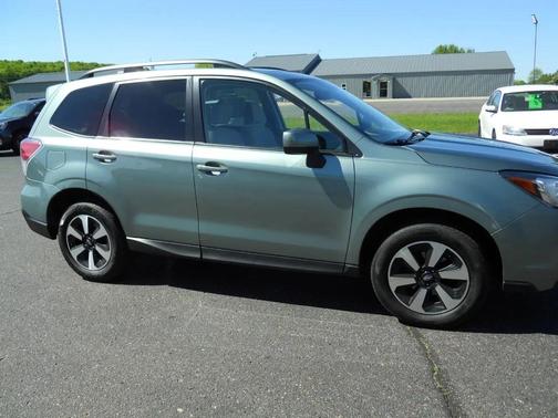 Green 2017 Subaru Forester 2.5i Premium
