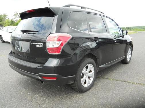 Black 2014 Subaru Forester 2.5i Limited