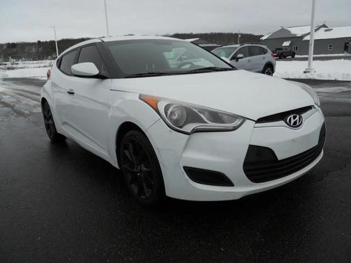 2016 Hyundai Veloster Base