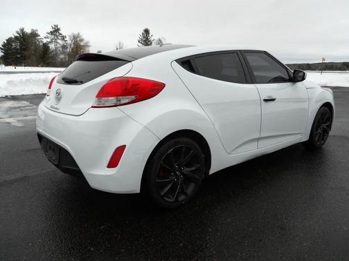 2016 Hyundai Veloster Base
