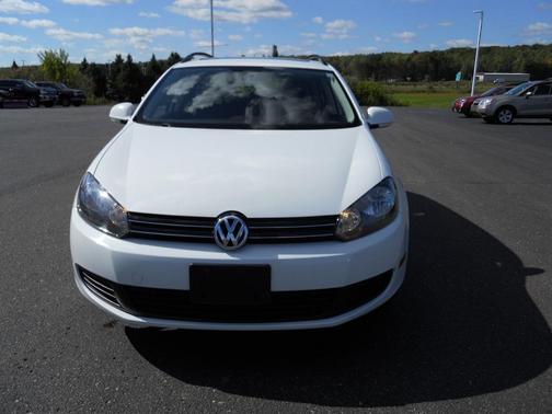 2014 Volkswagen Jetta SportWagen Auto SE w/Sunroof