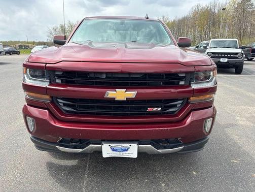 Siren Red Tintcoat 2017 Chevrolet Silverado 1500 LT
