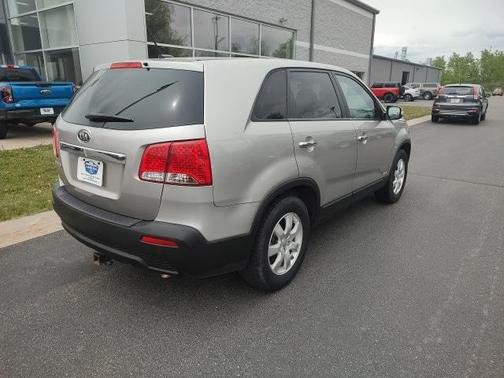2013 Kia Sorento LX