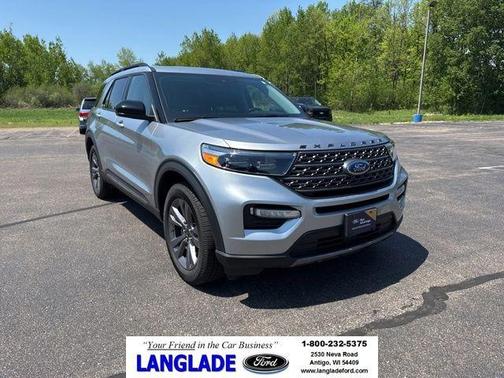 Iconic Silver Metallic 2022 Ford Explorer XLT