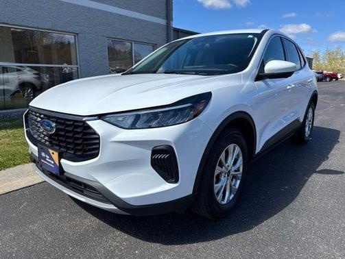 Oxford White 2023 Ford Escape Active