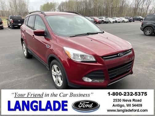 Photo 1 of 6 of 2016 Ford Escape SE
