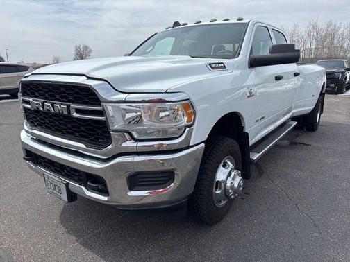 Bright White Clearcoat 2022 RAM 3500 Tradesman