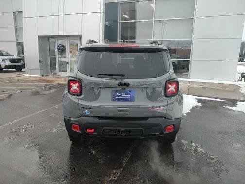 2023 Jeep Renegade Trailhawk
