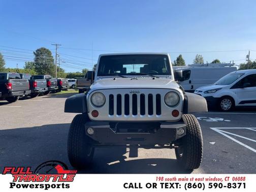 Bright Silver Metallic 2009 Jeep Wrangler Unlimited X