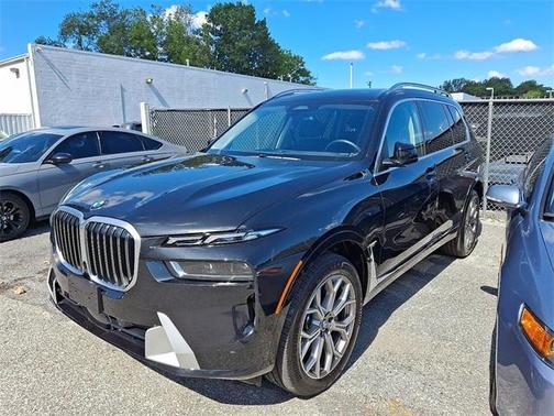 2025 BMW X7 xDrive40i