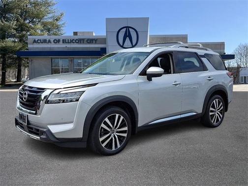 2023 Nissan Pathfinder Platinum