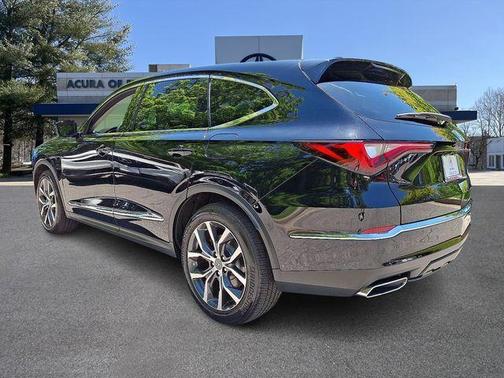 Majestic Black Pearl 2023 Acura MDX Technology