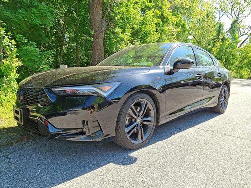 Majestic Black Pearl 2023 Acura Integra A-Spec