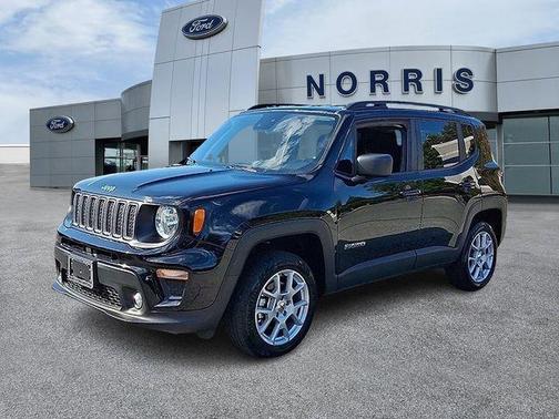 Black Clearcoat 2022 Jeep Renegade Latitude