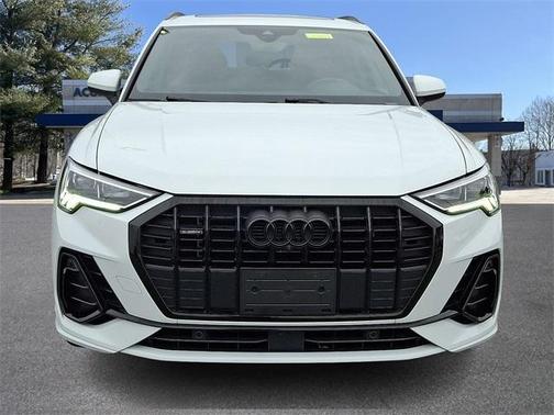 2022 Audi Q3 45 S line Premium
