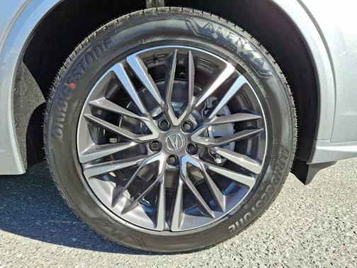 Solar Silver Metallic 2026 Acura MDX Advance Package