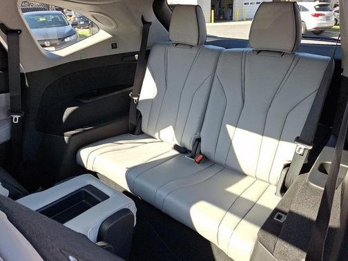 Solar Silver Metallic 2026 Acura MDX Advance Package