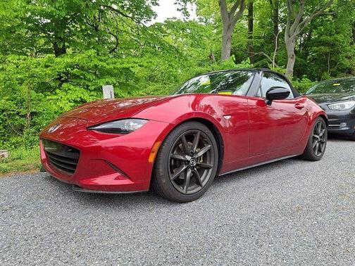 Soul Red 2016 Mazda MX-5 Miata Club